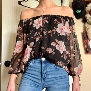 American Eagle off the shoulder top